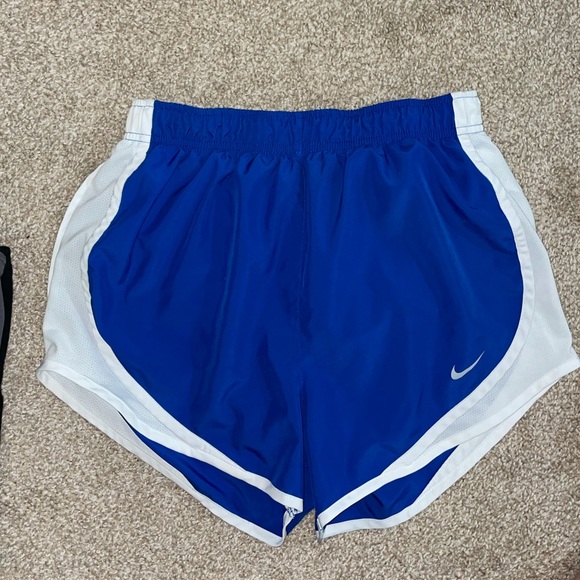 Royal blue Nike Dri-Fit shorts - Picture 2 of 4